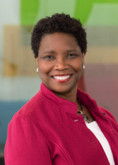 Donna Svendsen Headshot