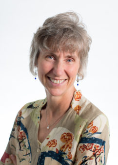Julia Reed Headshot